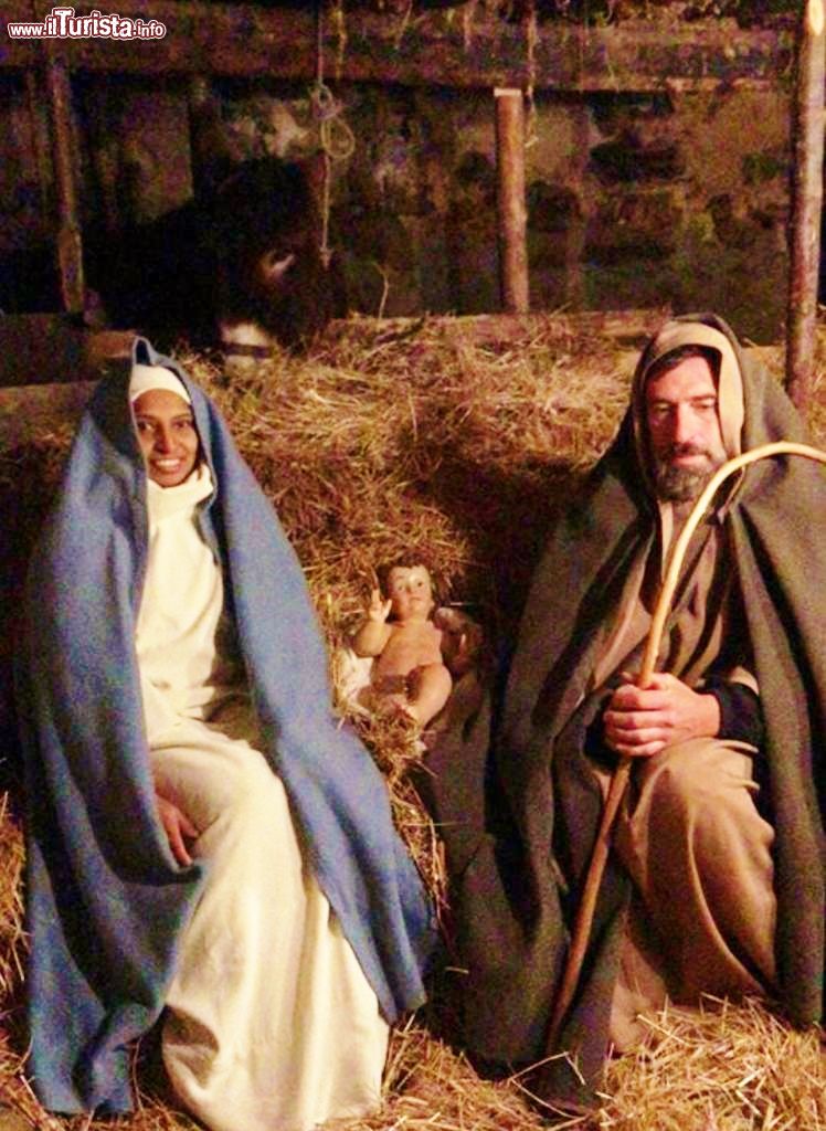 Immagine La Santa Famiglia al presepe vivente a Montalbano Elicona in Sicilia