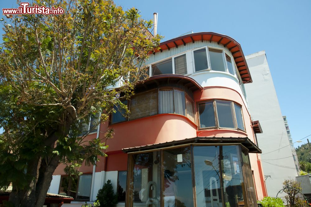 Immagine La Sebastiana, la casa-museo del poeta Pablo Neruda sul Cerro Bellavista di Valparaíso, Cile.