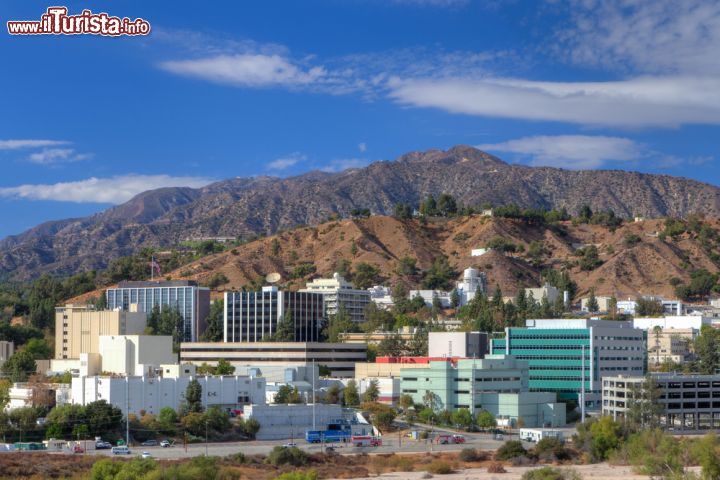 Immagine La sede del JPL il Jet Propulsion Laboratory della NASA a Pasadena- © Ken Wolter / Shutterstock.com