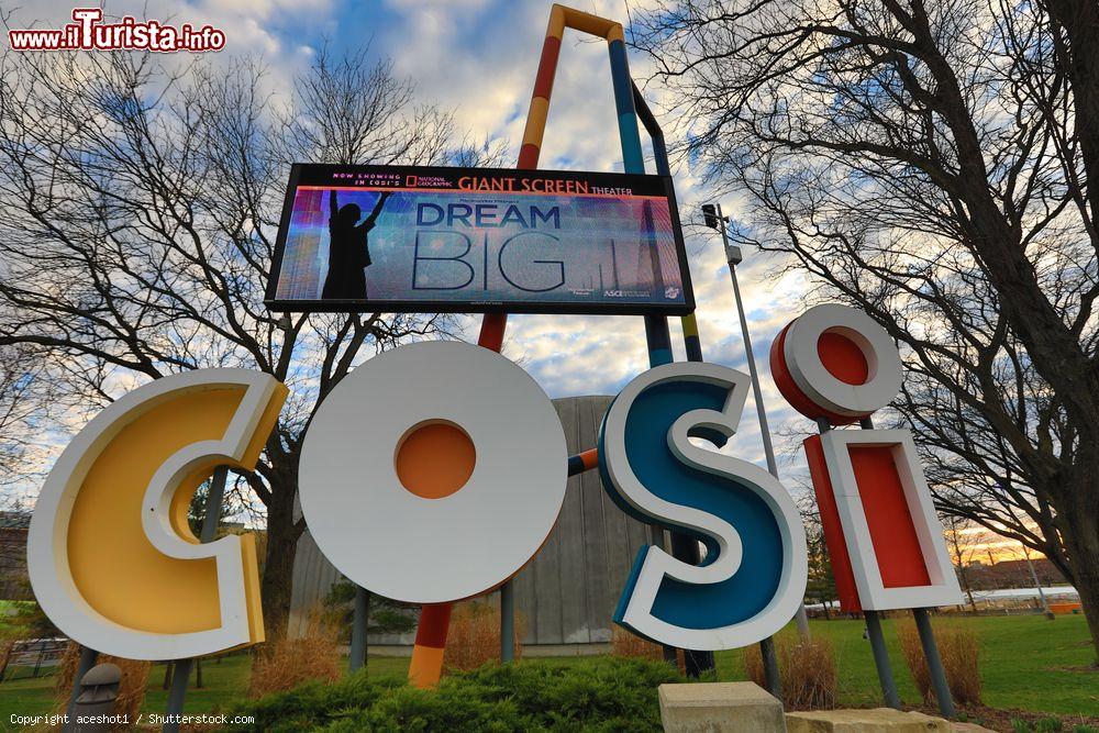 Immagine La simpatica insegna colorata del Center of Science and Industry nel centro di Columbus, Ohio (USA) - © aceshot1 / Shutterstock.com