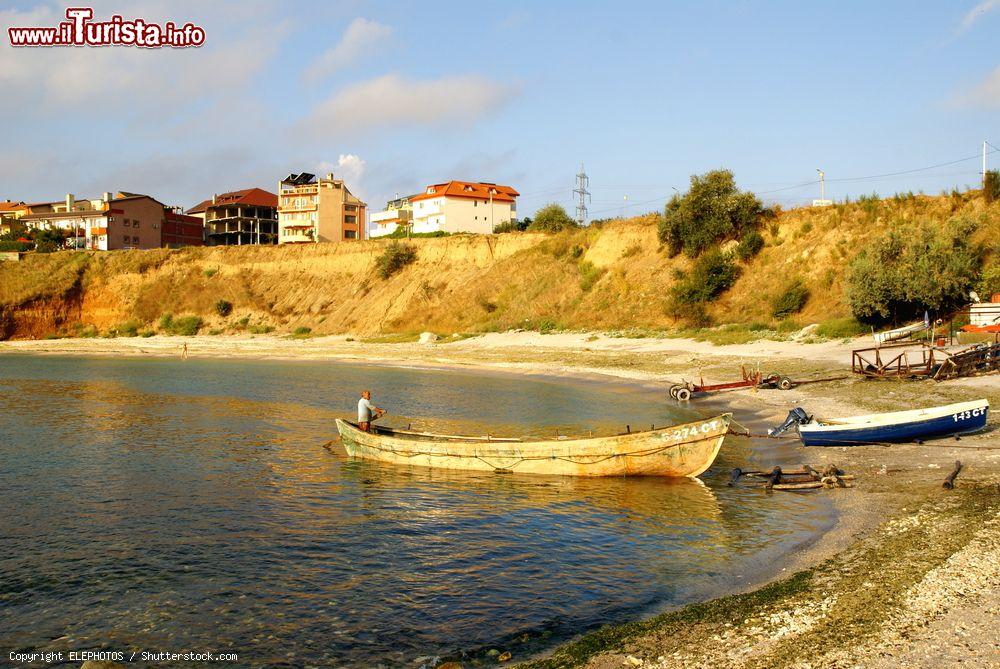 Immagine La spiaggia del villaggio di Agigea vicino a Costanza, Romania - © ELEPHOTOS / Shutterstock.com