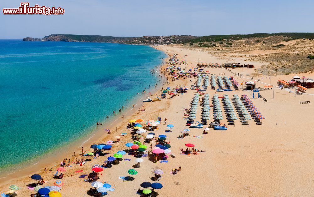 Immagine La spiaggia di  Torre dei Corsari in estate, Costa Verde Sardegna