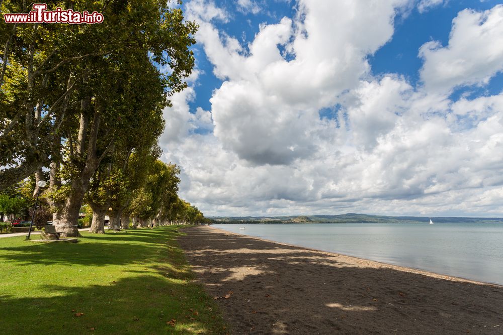 Immagine Bolsena lake - View from Capodimonte