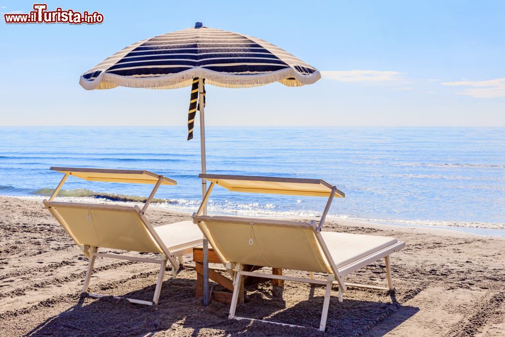 Immagine La spiaggia di Cervia, una delle più amate della provincia di Ravenna.