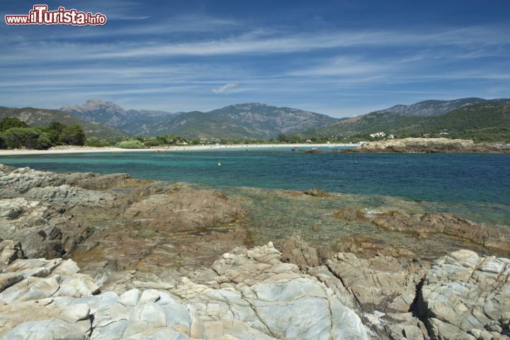 Immagine La spiaggia di Chiuni si trova vicino a Cargese in (Corsica)