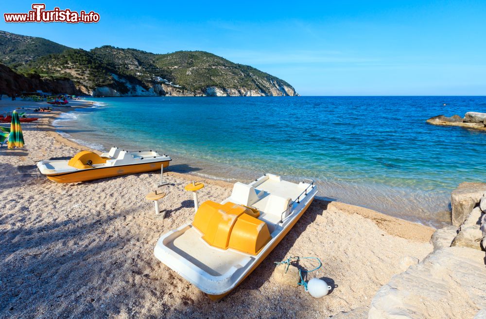 Immagine La spiaggia di Contrada Mattinatella o di Fontana delle Rose sul Gargano in Puglia