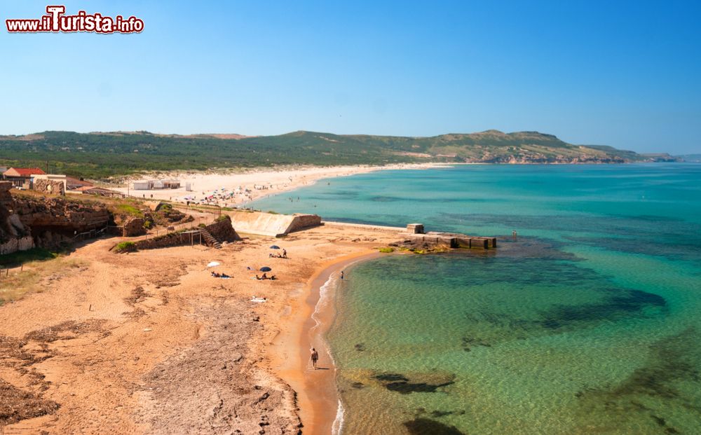 Immagine La Spiaggia di Fontanamare vicino a Gonnesa in Sardegna.