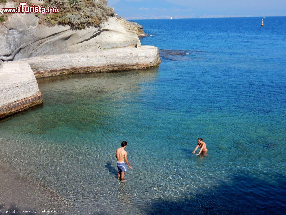 Le Spiagge Piu Belle Di Napoli E Dintorni