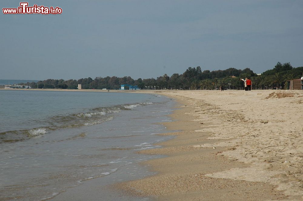 Immagine La spiaggia di Marina di Torre Grande in Sardegna - © Anisurb - Wikipedia