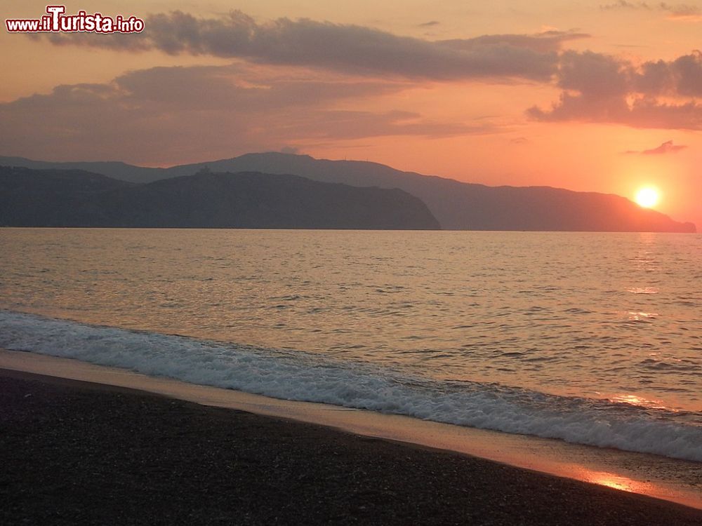 Immagine La spiaggia di Merchesana a Terme Vigliatore in Sicilia