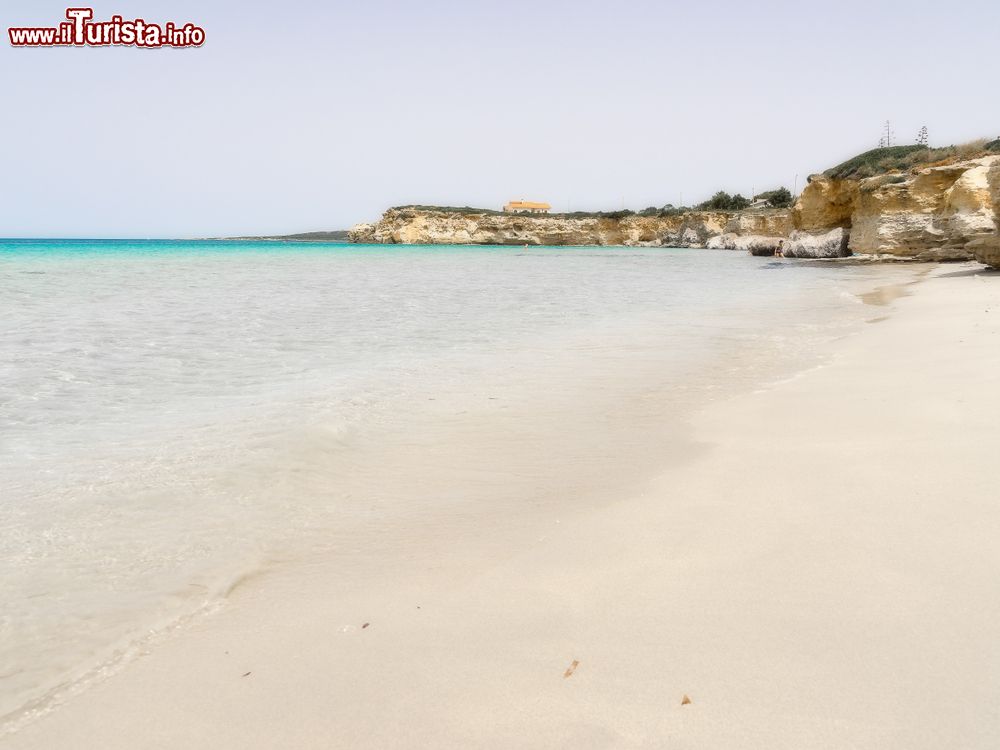 Immagine La spiaggia di S'anea scoada  a san vero milis, costa ovest della Sardegna