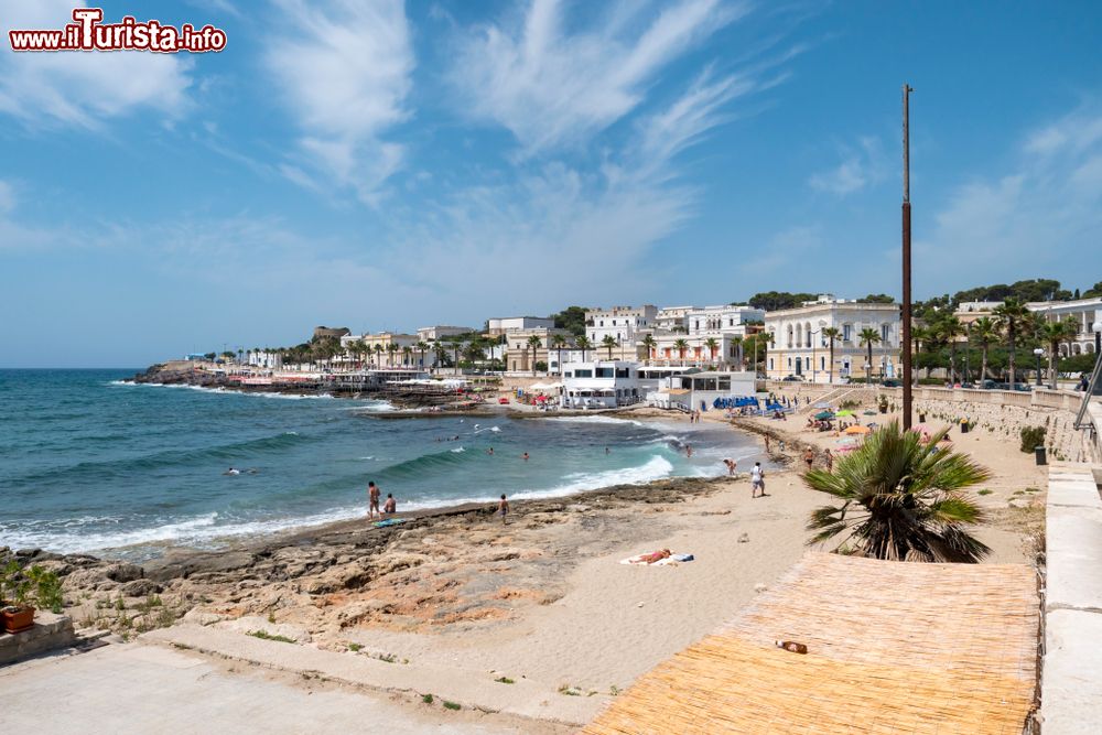 Immagine Una spiaggia nella zona di Santa Maria di Leuca, sulla punta estrema del Salento, in Puglia.