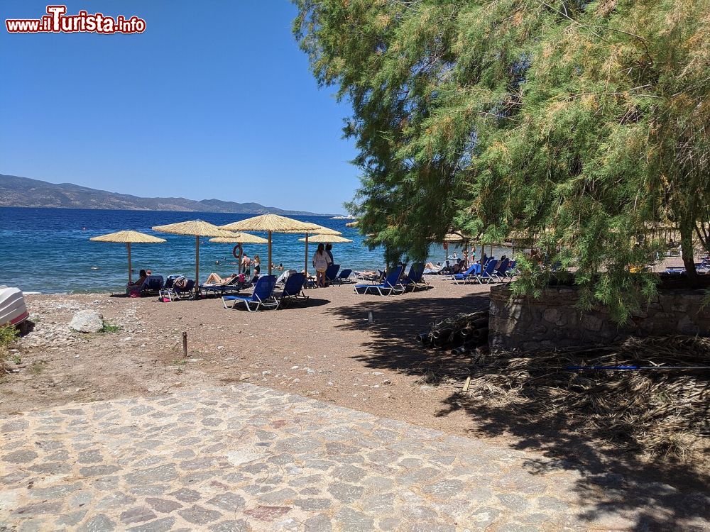 Immagine La spiaggia di Vlychos a Hydra (Idra), in Grecia.