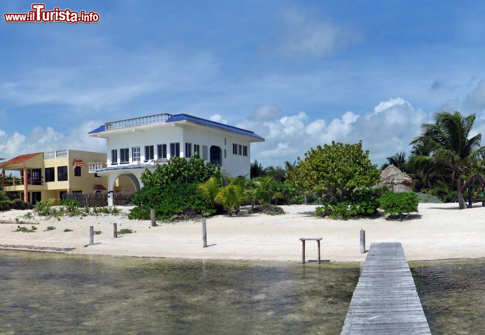 Immagine La spiaggia di Xcalak si trova nel Messico, nel cuore della Riviera Maya