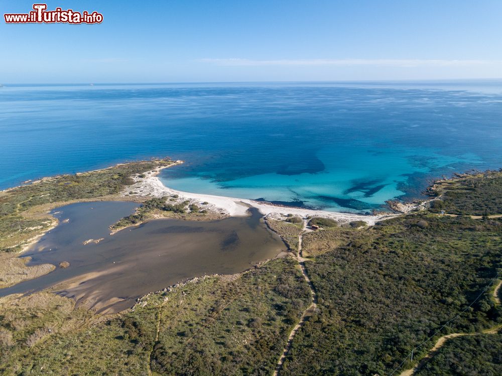 Immagine La Spiaggia Isuledda vicino a San Teodoro in Sardegna