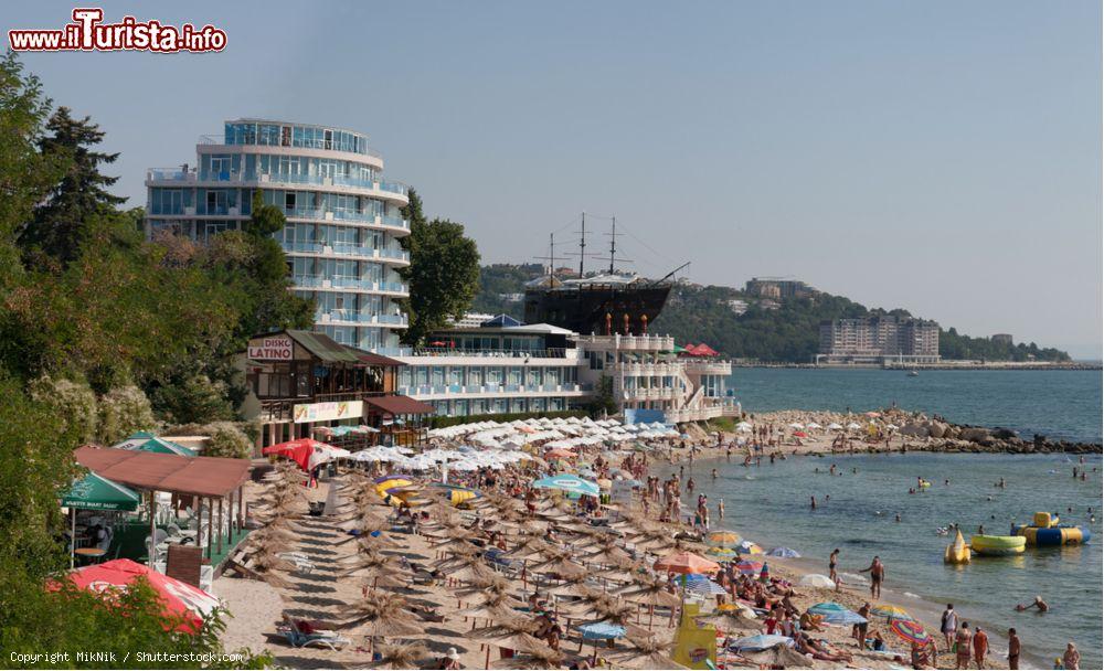 Immagine La Spiaggia Saints Constantine and Helena a Varna in Bulgaria - © MikNik / Shutterstock.com