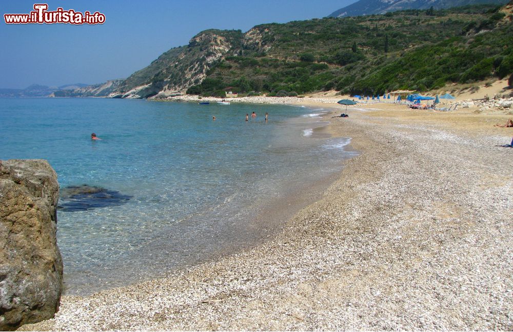 Immagine La spiaggia selvaggia di Koroni a Cefalonia in Grecia