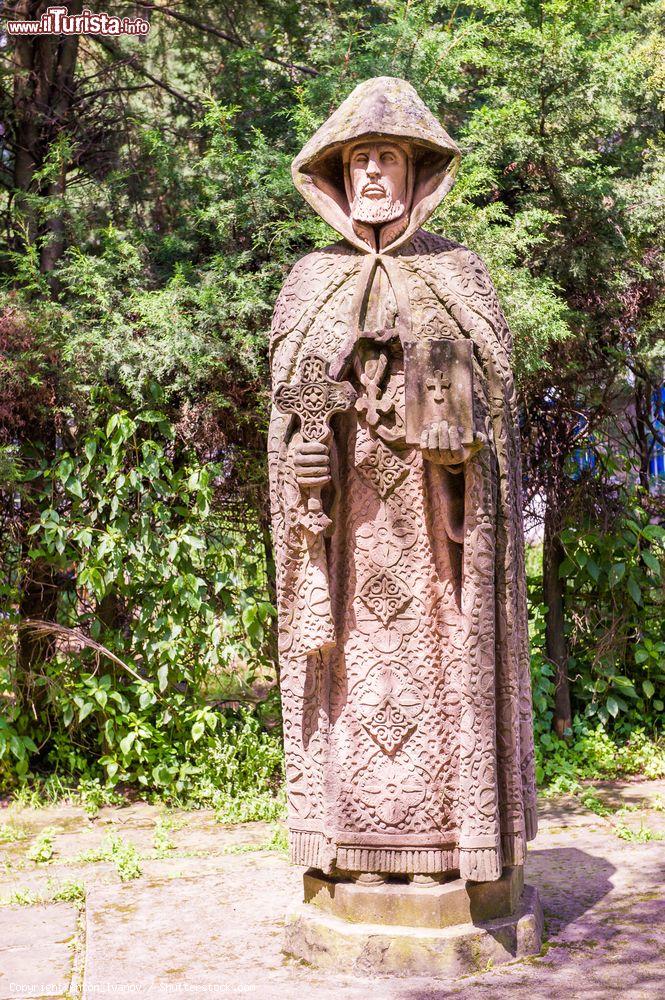 Immagine La statua di San Giorgio nell'omonima cattedrale a Addis Abeba, Etiopia - © Anton_Ivanov / Shutterstock.com