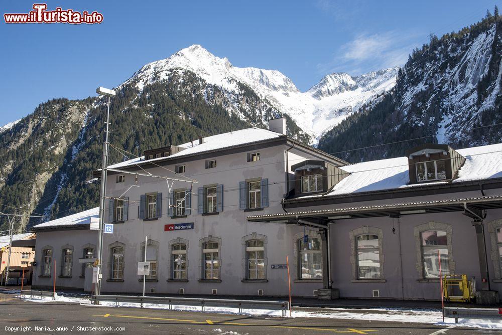 Immagine La stazione ferroviaria di Goschenen, all'ingresso del tunnel del San Gottardo, in Svizzera - © Maria_Janus / Shutterstock.com