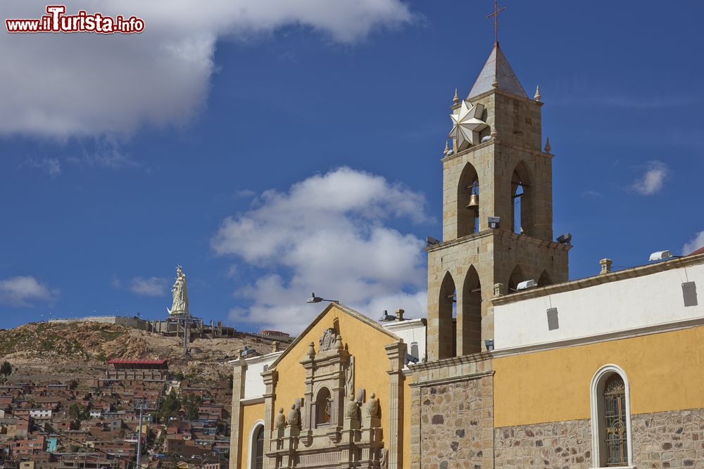 Immagine La storica chiesetta del Socavon a Oruro, Altopiano della Bolivia.