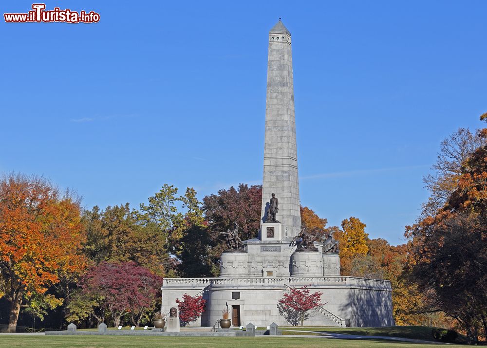 Immagine La tomba mausoleo del presidente Abraham Lincoln nella città di Springfield, Illinois (USA).