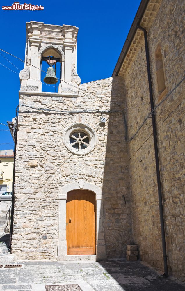 Immagine La torre campanaria della Torre dell'Annunziata a Pietramontecorvino in Puglia