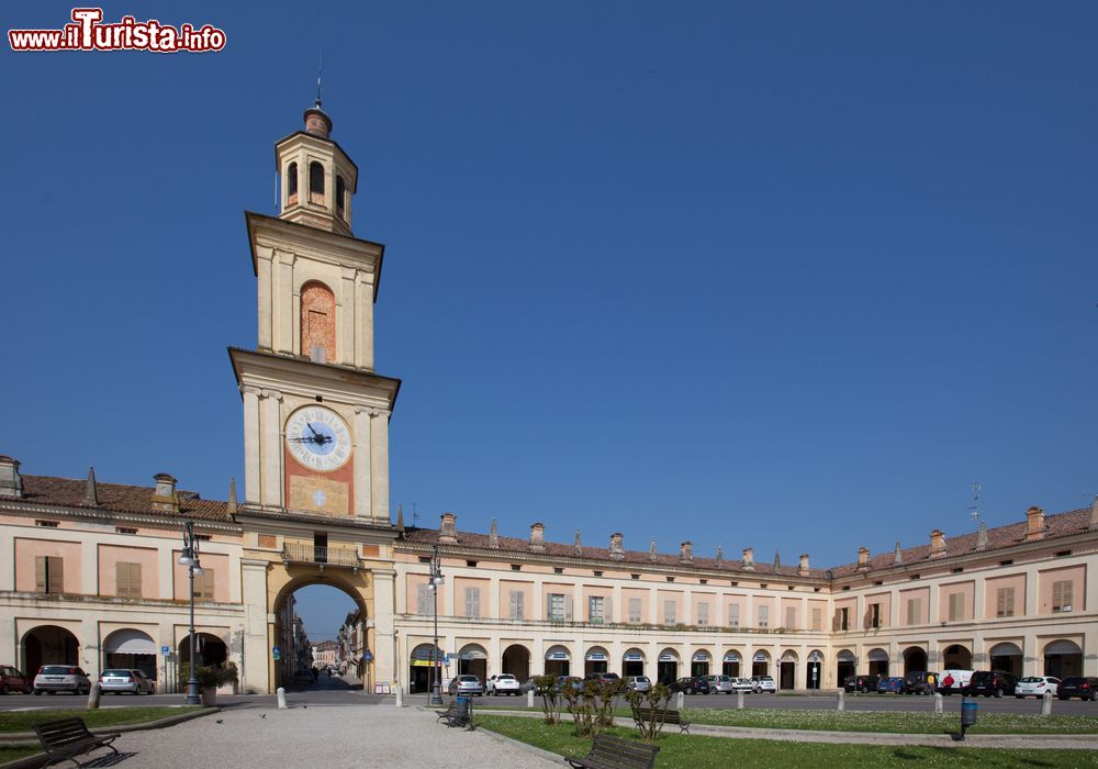 Le foto di cosa vedere e visitare a Gualtieri