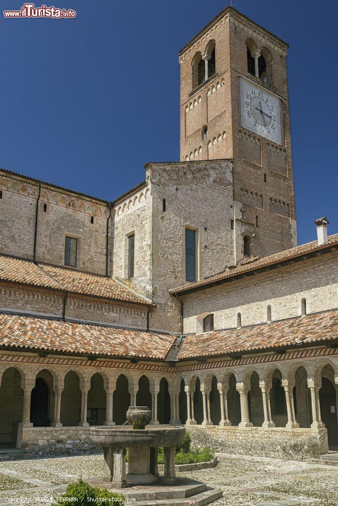 Immagine La torre con orologio e il chiostro dell'Abbazia di Senavalle a Follina nel Veneto - © FEDELE FERRARA / Shutterstock.com