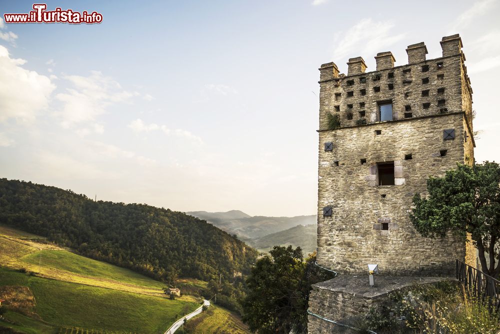 Immagine La Torre del borgo di Roccascalegna in Abruzzo