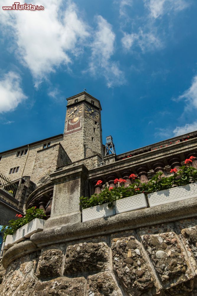 Immagine La torre dell'orologio al castello di Rapperswil-Jona, lago di Zurigo, Svizzera.