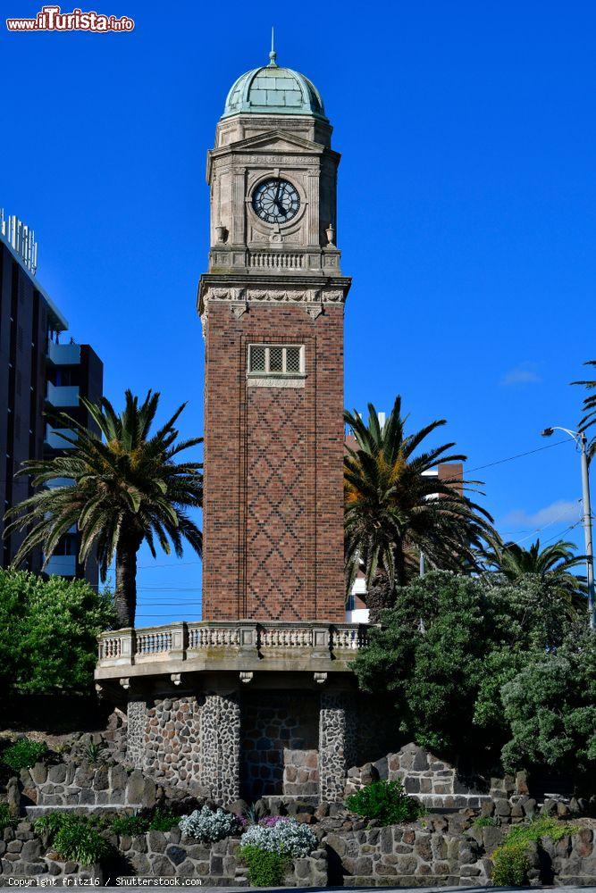Immagine La torre dell'orologio al Catani Memorial di St. Kilda, Melbourne (Australia) - © fritz16 / Shutterstock.com