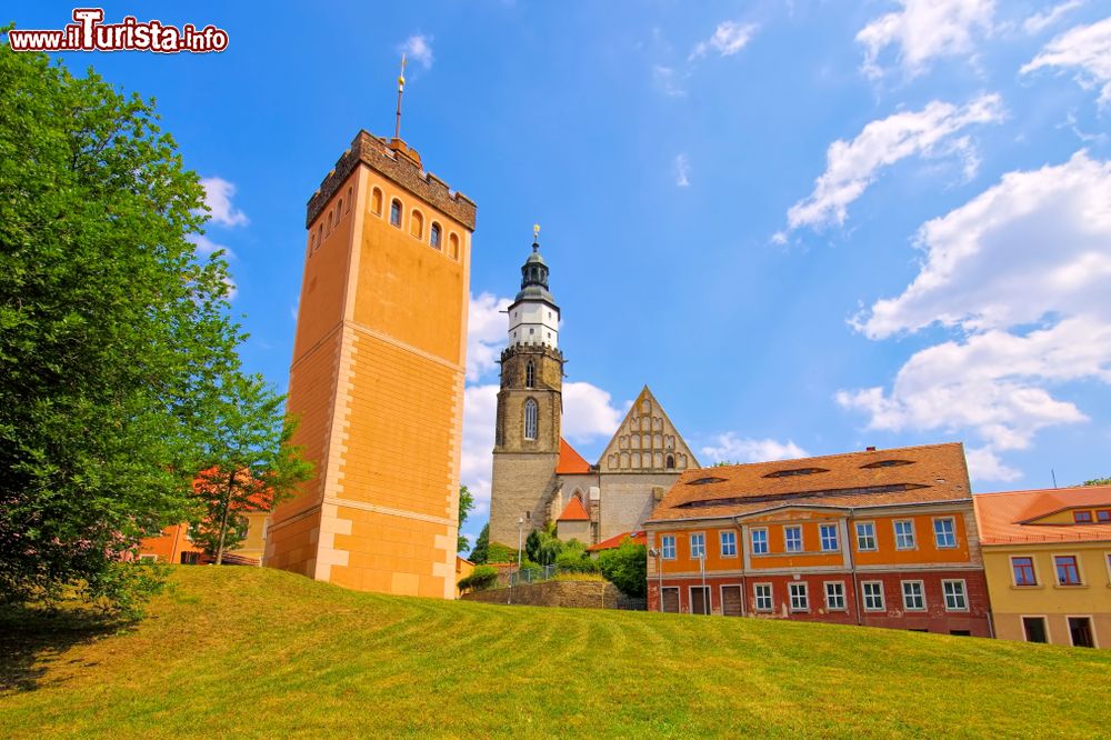 Immagine La torre rossa nel centro storico di Kamenz, borgo della Germania in Sassonia