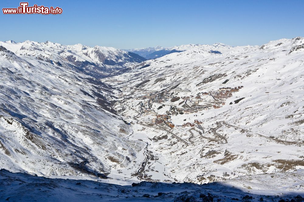 Immagine La valle di Belleville, villaggio di Les Menuires (Francia). Questa vallata alpina del massiccio della Vanoise si trova nel dipartimento della Savoia.