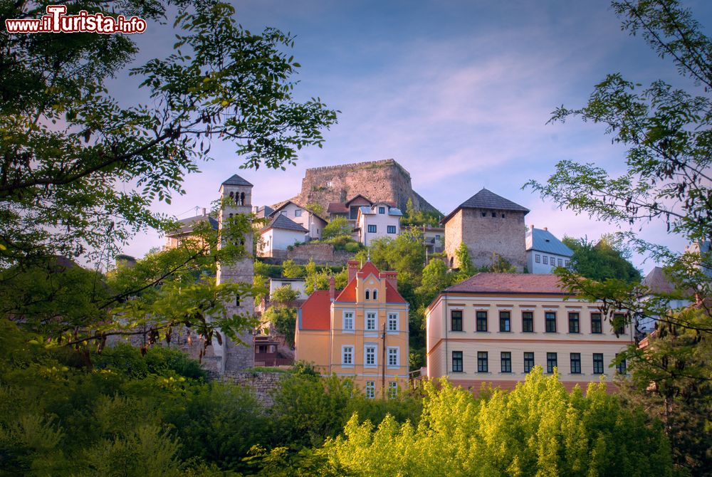 Immagine La vecchia città di Jajce, Bosnia e Erzegovina: accolgie antichi monumenti nazionali e natura rigogliosa.