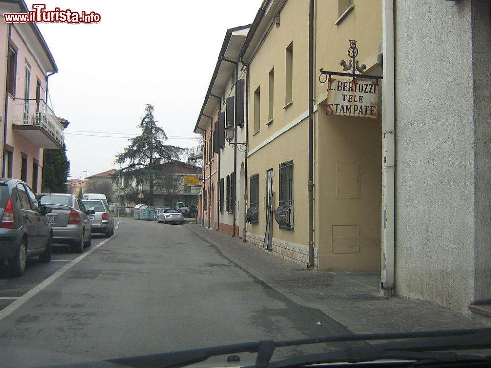 Immagine La via delle stamperie a Gambettola, Emilia-Romagna