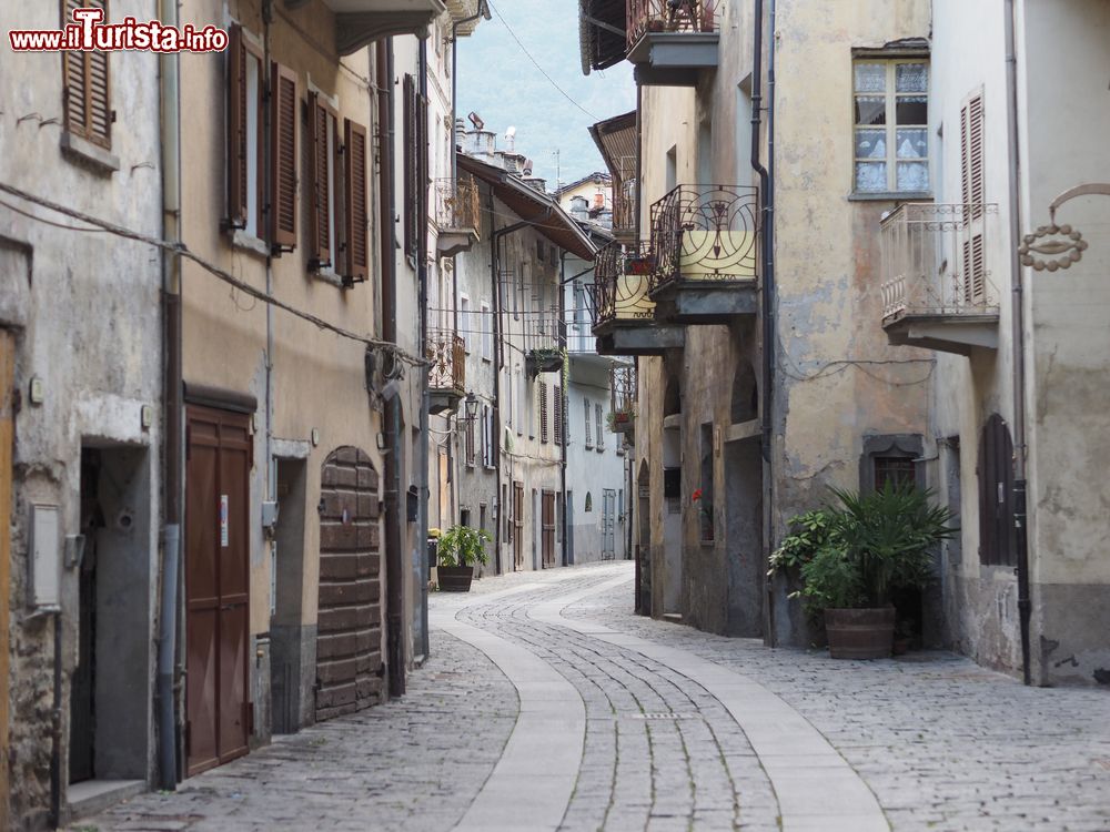 Immagine La visita al centro storico di Donnas in Valle d'Aosta