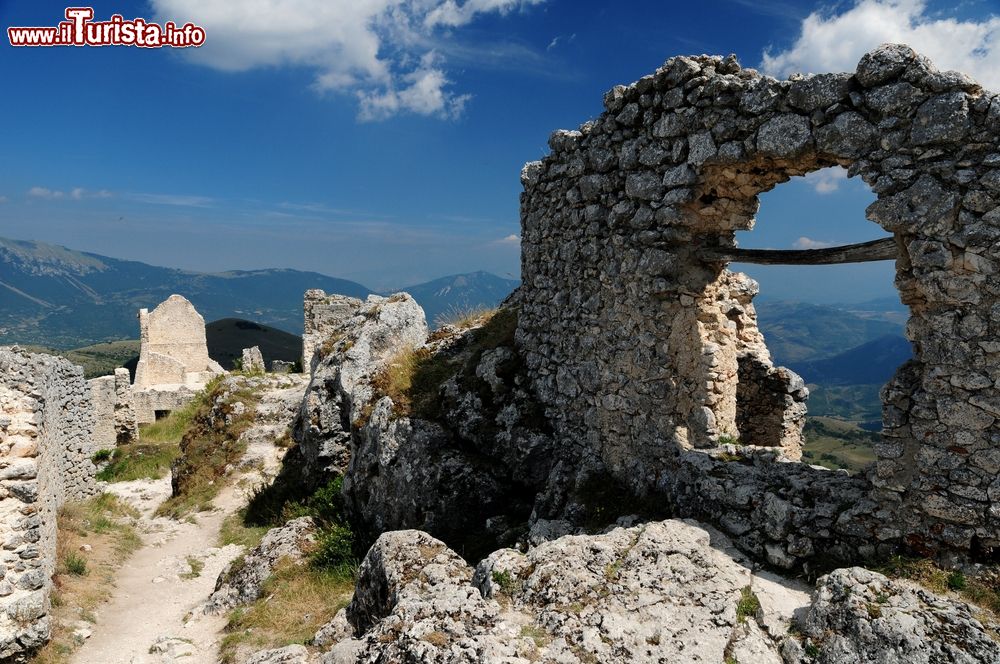 Immagine La visita alla Rocca di Calascio in Abruzzo.