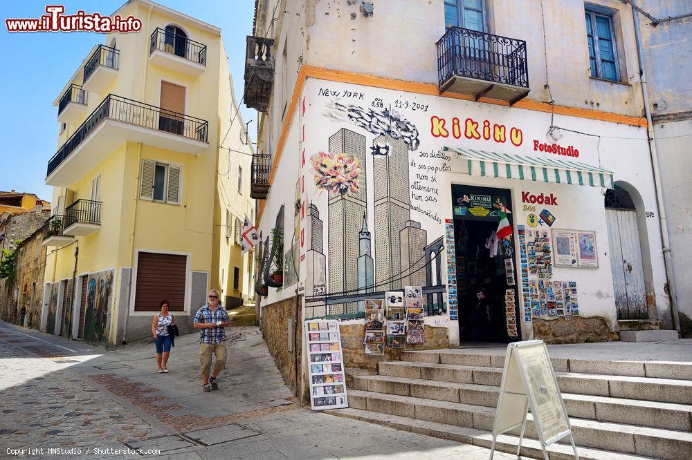 Immagine La visita del centro di Orgosolo, nel cuore della Barbagia in Sardegna - © MNStudio / Shutterstock.com