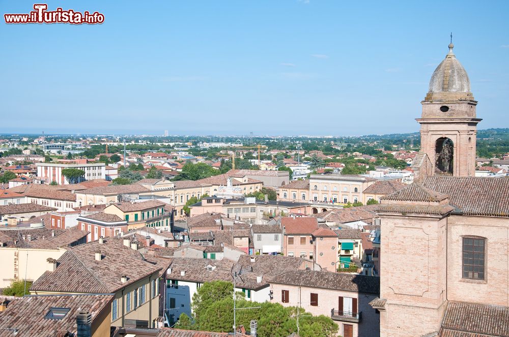 Immagine La vista dall'alto del borgo di Santarcangelo di Romagna