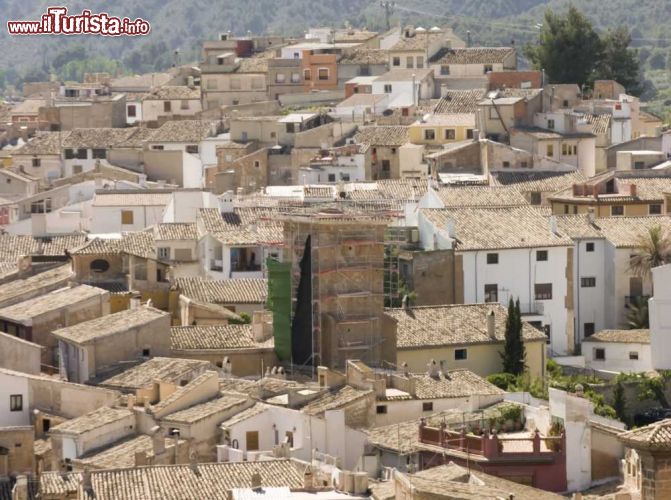 Immagine La vista del centro storico di Caravaca de la Cruz come si ammira dal punto panoramico del Castello e della Basilica della Santa Croce