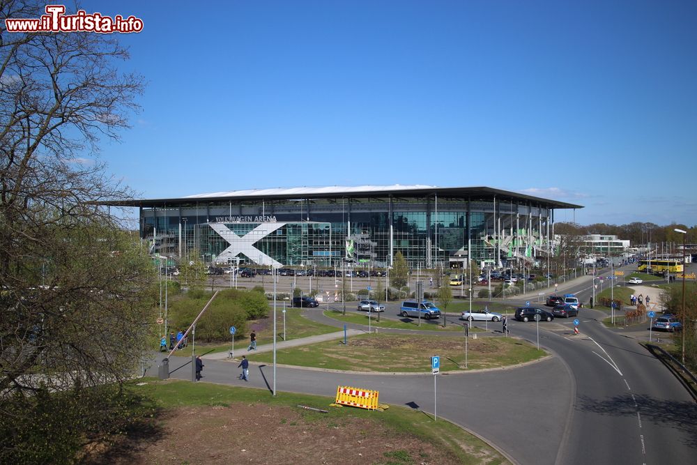 Immagine La Volkswagen arena lo stadio del calcio di Wolfsburg - © Lasse Hendriks / Shutterstock.com