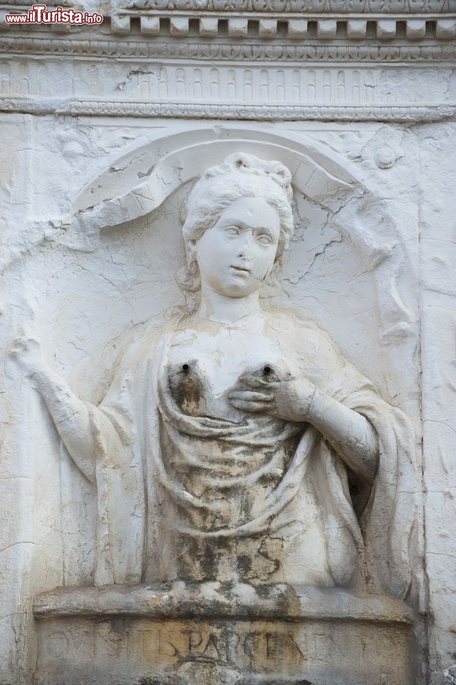 Immagine La Zizza, la storica fontana barocca di Militello in Val di Catania