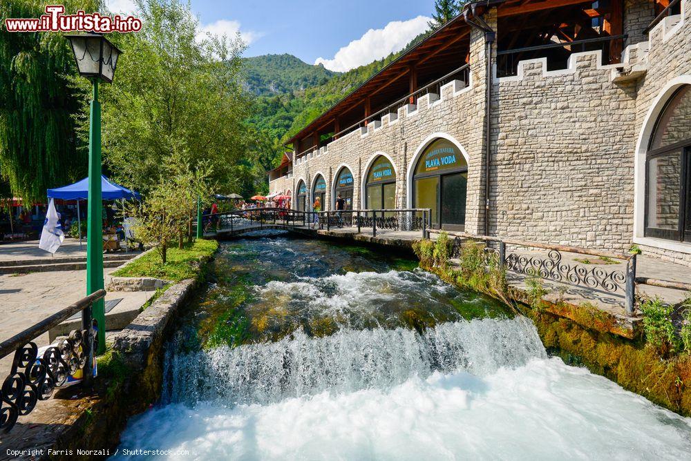 Immagine L'acqua fresca di un torrente nell'area di  Plava Voda, Travnik (Bosnia e Erzegovina) - © Farris Noorzali / Shutterstock.com