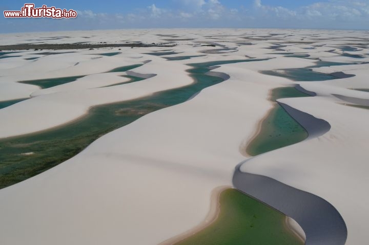 Immagine Lagoas all'interno del parco dei Lençois Maranhenses, il grande parco nazionale del Maranhao, in Brasile.