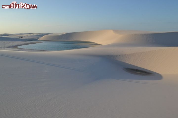 Immagine Alcune lagoas (laghetti) che si formano tra le dune del Parco Nazionale dei Lençois Maranhenses, in Brasile.