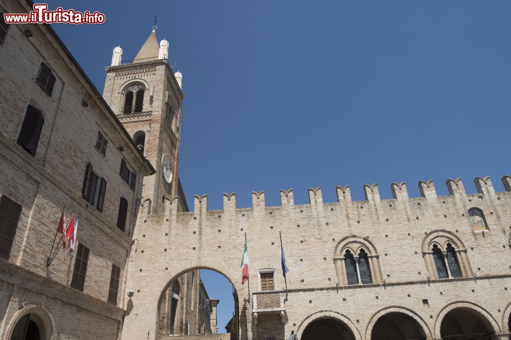 Immagine L'anima tardo medievale di Montecassiano, uno dei borghi più belli delle Marche