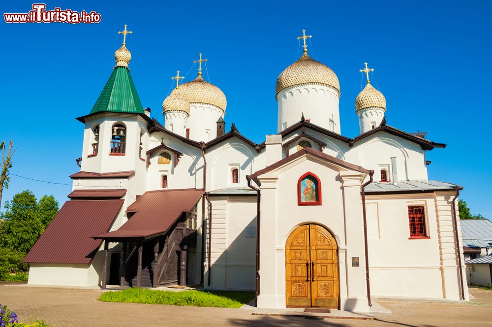 Immagine L'antica chiesa di San Filippo Apostolo e di San Nicola a Velikij Novgorod, Russia.
