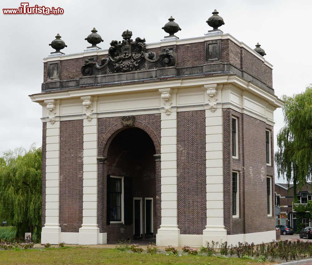 Immagine L'antica porta di accesso al centro di Middelburg, Koepoort, Olanda.