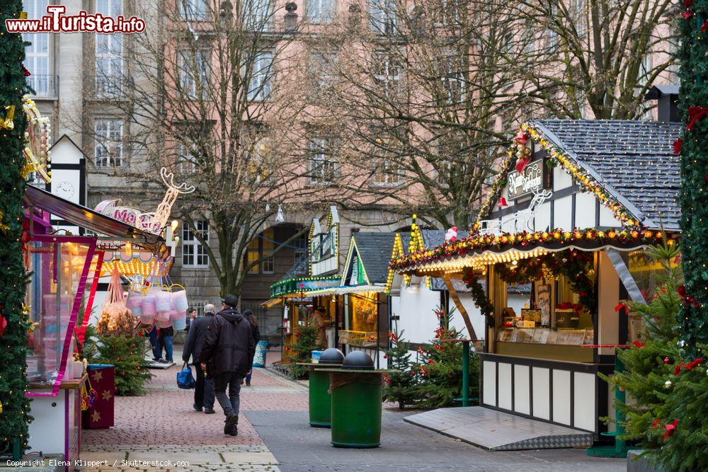 Le bancarelle del Christmas market nel centro Foto Wuppertal