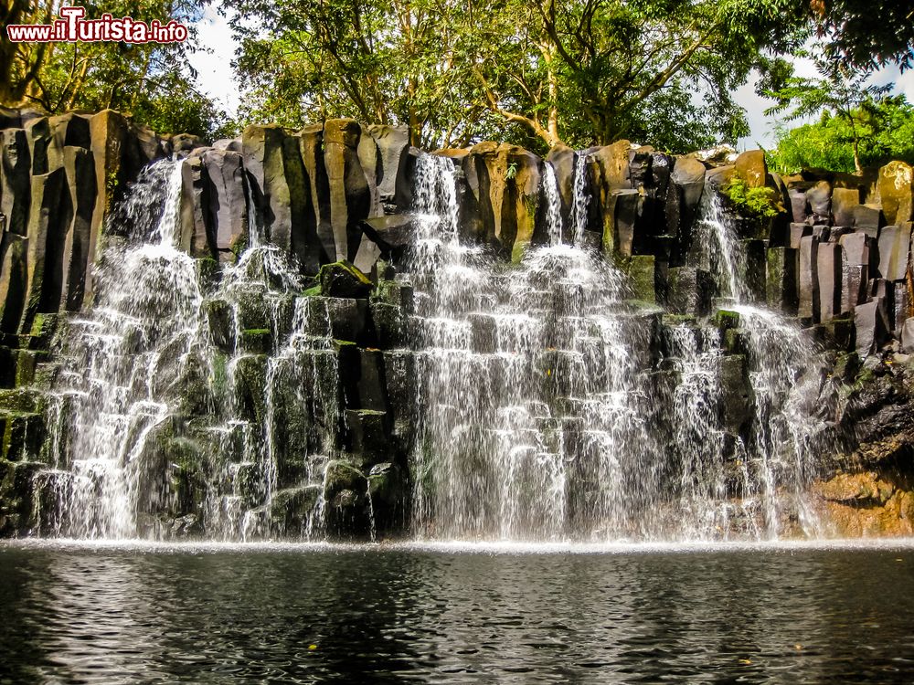 Immagine Le cascate di Rochester Falls vicino a Souillac a sud dell'Isola di Mauritius, Oceano Indiano